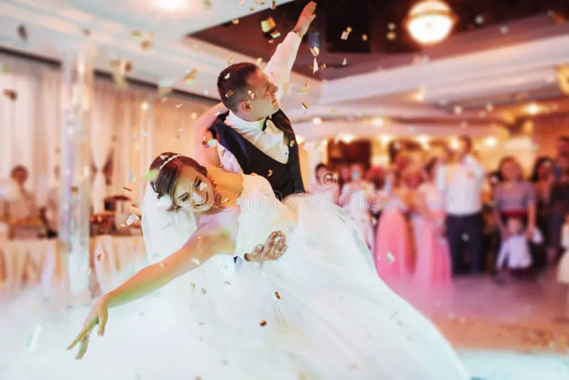 Tutoriales de bailes para novios
